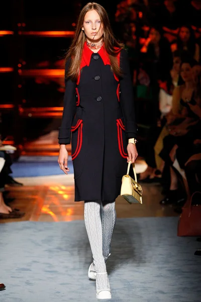 Look 22